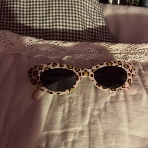 leopard print sunglasses